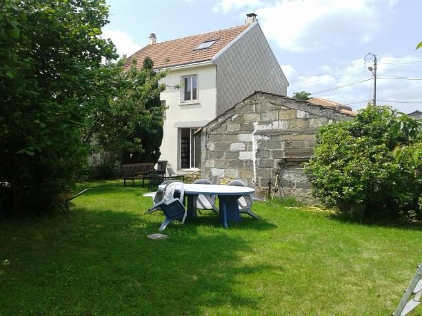 Saint-Sébastien-sur-Loire - Maison jardin arboré proche mer