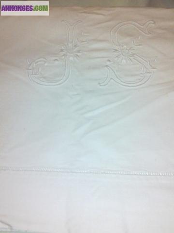 VENDS DRAPS BLANCS