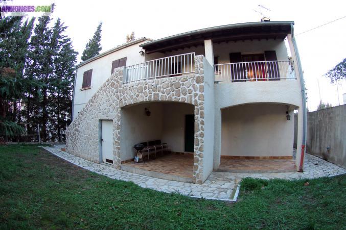 Loue maison 200 m² à bellegarde