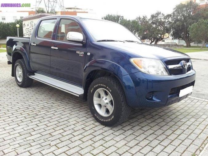 Toyota Hilux Tout-terrain Pick-up Tracker 2.5cc D4D