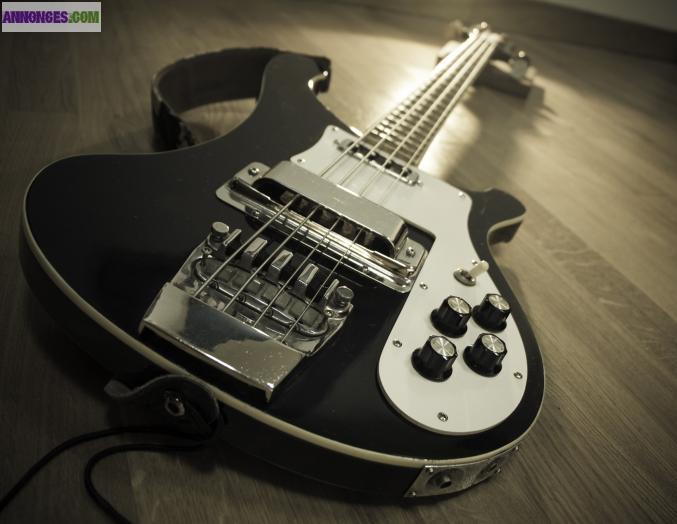 Basse copie Rickenbaker