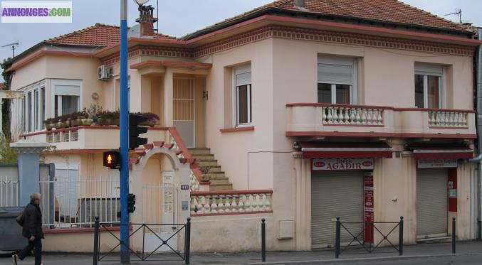 IMMEUBLE de rapport situé à proximité du centre ville