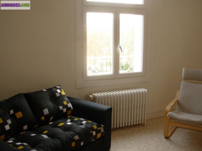 Studio Poitiers CV – 390 € TTC