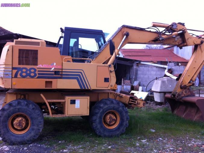 Pelle sur pneus Case 788