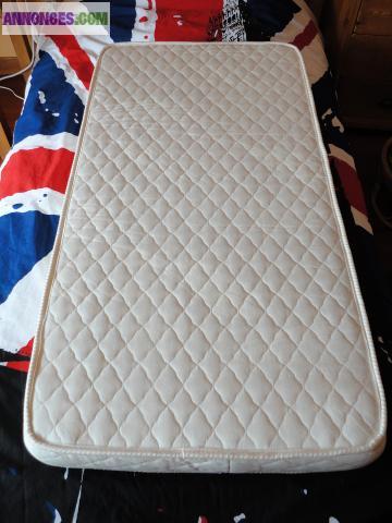 Matelas bébé 60x118x12 cm