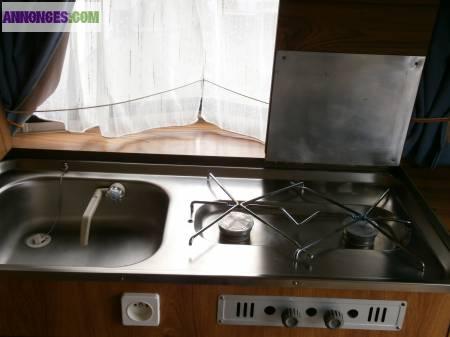 Petite CARAVANE ERIBA PUCK