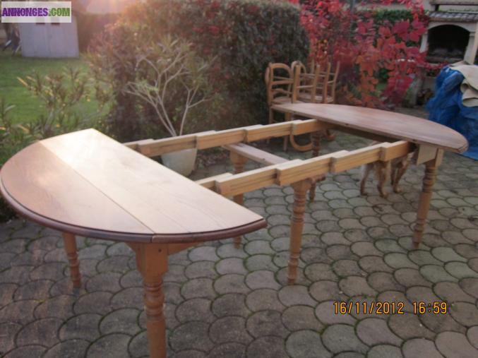 Table chêne massif modulaire et ses chaises