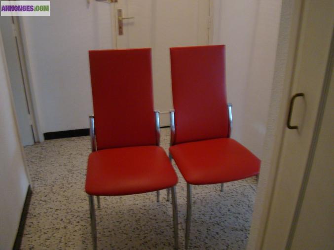 1 LOT 2 CHAISES