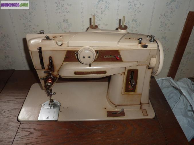 Machine a coudre singer 401G