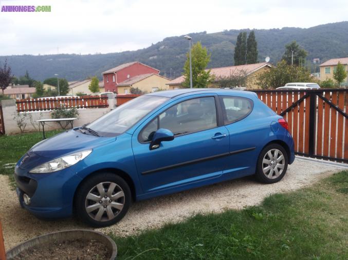 Peugeot 207 pack sport bleue