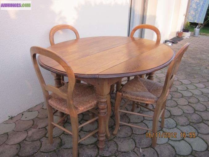 Table chêne massif modulaire et ses chaises