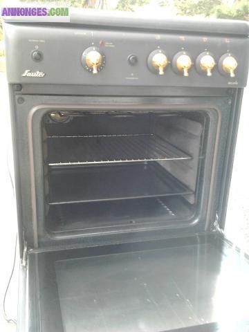 Cuisinnière 4 feux gaz - noir