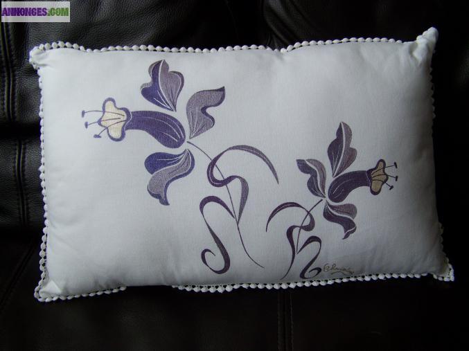 Housses de coussin peints à la main