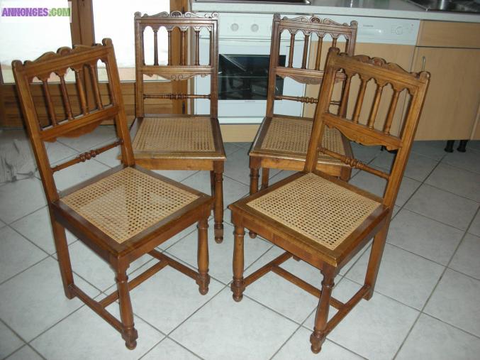 Chaises cannées