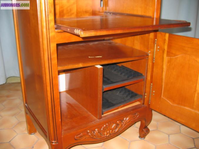 Meuble télévision style Louis XV