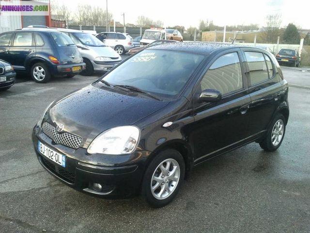 Très belle Toyota Yaris 1.4 d 4d sol