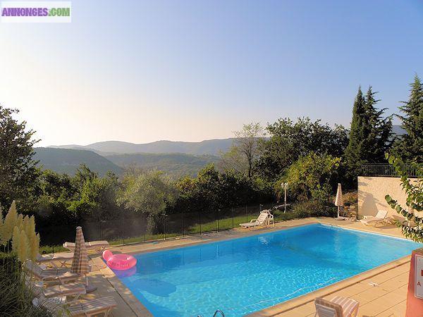 Vente studios de tourisme face au Luberon