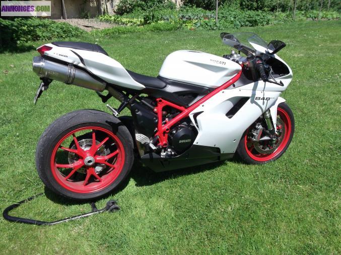 DUCATI 848 EVO