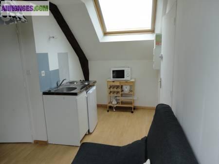 GRAND STUDIO MEUBLE 350 €/mois