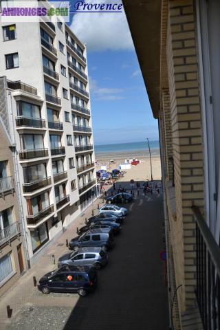 Appartement sur la côte belge à 20m de la digue