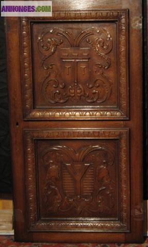 2 Portes en Bois Sculptées