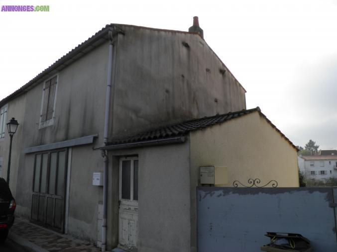 Maison au centre ville de Mareuil sur Lay à 25 mn des plages