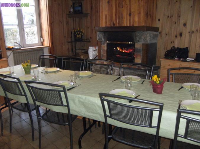 IDEAL REUNION FAMILLE AMIS STAGES RANDOS