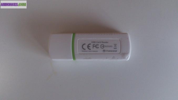 Adapteur USB pour les cartes SD et micro SD de la marque Transcend