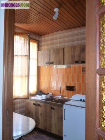 Appartement de 40 m² à louer Ax les thermes dans jardin calme