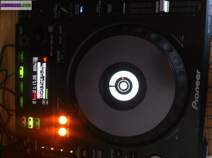 Cdj 850 & table behringer nox 606 & flycase & casque