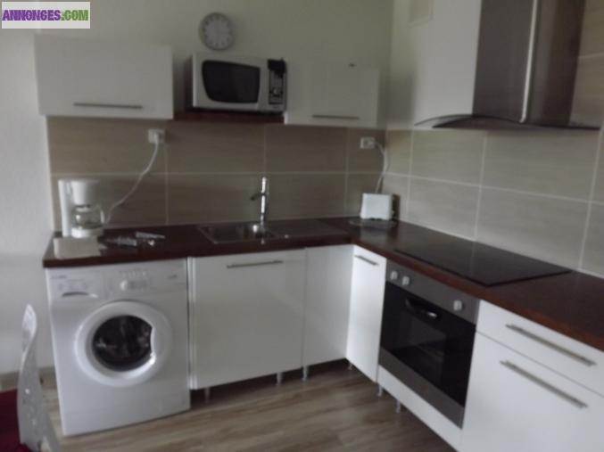 LOUE BEL APPARTEMENT PRES DU GOLF INTERNATIONAL