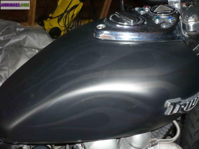 CHOPPER TRIUMPH UNIQUE