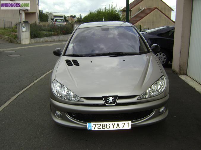 A voir superbe 206 s16 etat neuf 