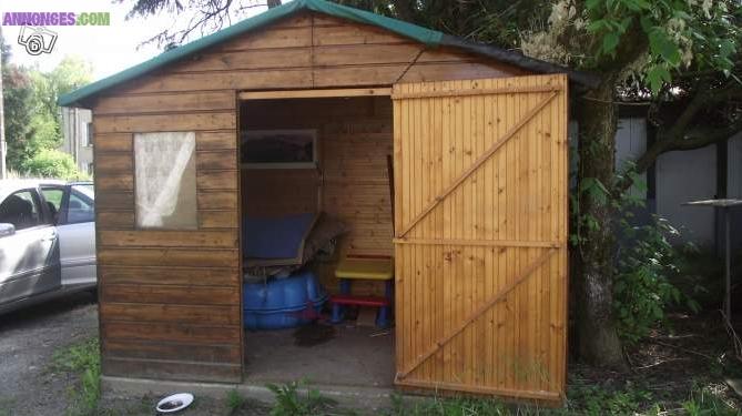 Ancienne maison SNCF en pierre