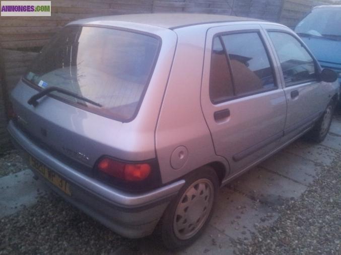 Clio RT 1.8