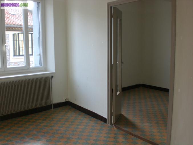 Appart T3 centre ville  Rénové