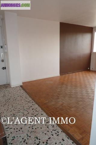 T3 traversant Lyon 5ème Pt du Jour - 114.000€