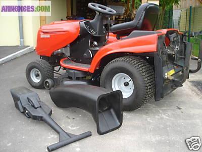 TRACTEUR TONDEUSE avec lame à neige + chaines + masses