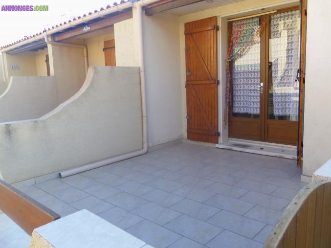 Coquette maisonnette toute equipee