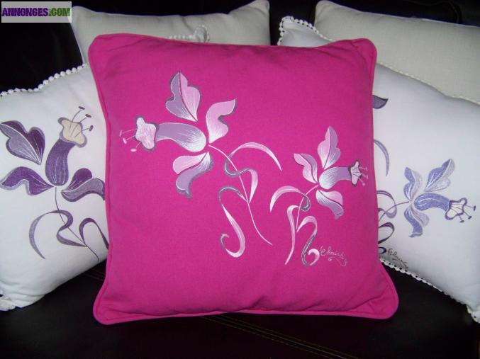 Housses de coussin peints à la main