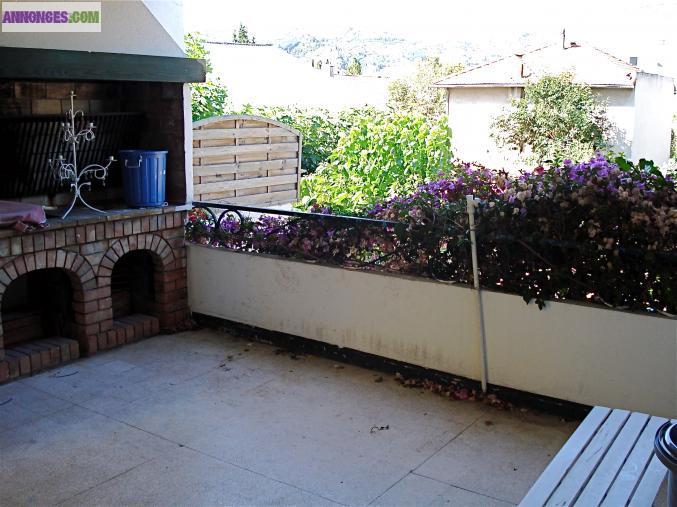 T3 meublé 65m2 avec terrasse