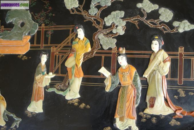 TRES BELLE TABLE CHINOISE