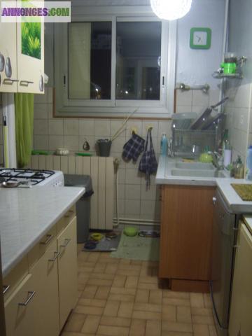 Joli appartement très bien situé.