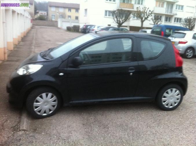 107 URBAN NOIR METALLISE