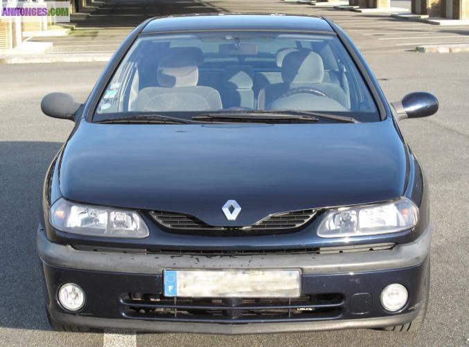 RENAULT LAGUNA
