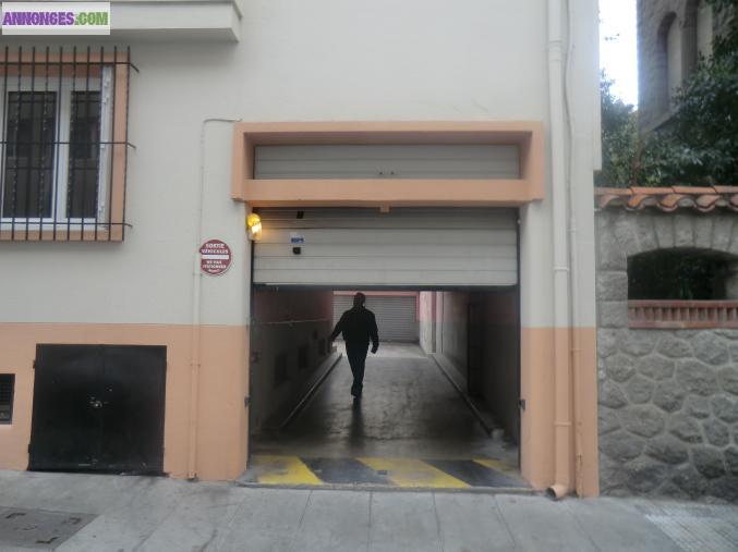 GARAGE EN VILLE