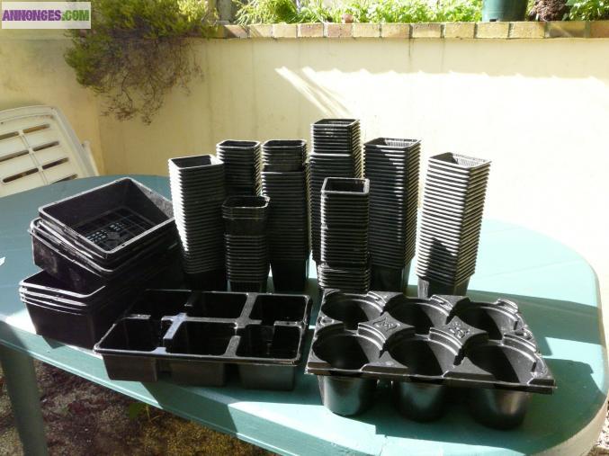 Godets noirs pour semis