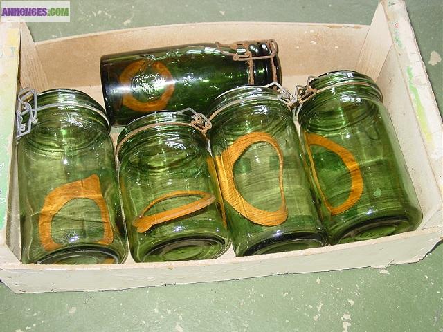 Bocaux verts anciens=20 euros le cajeot