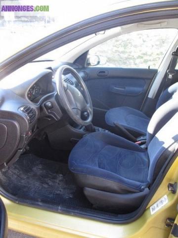 Peugeot 206 2.l hdi dans l'etat