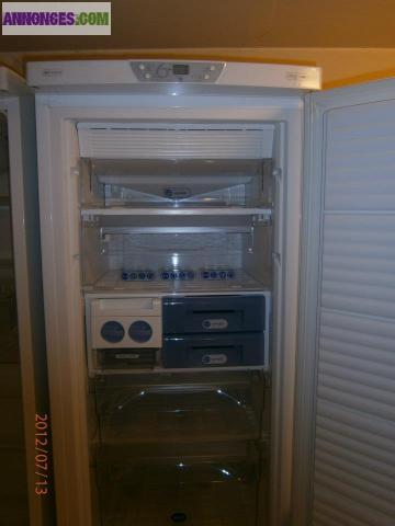 Urgent vend congelateur whirlpool